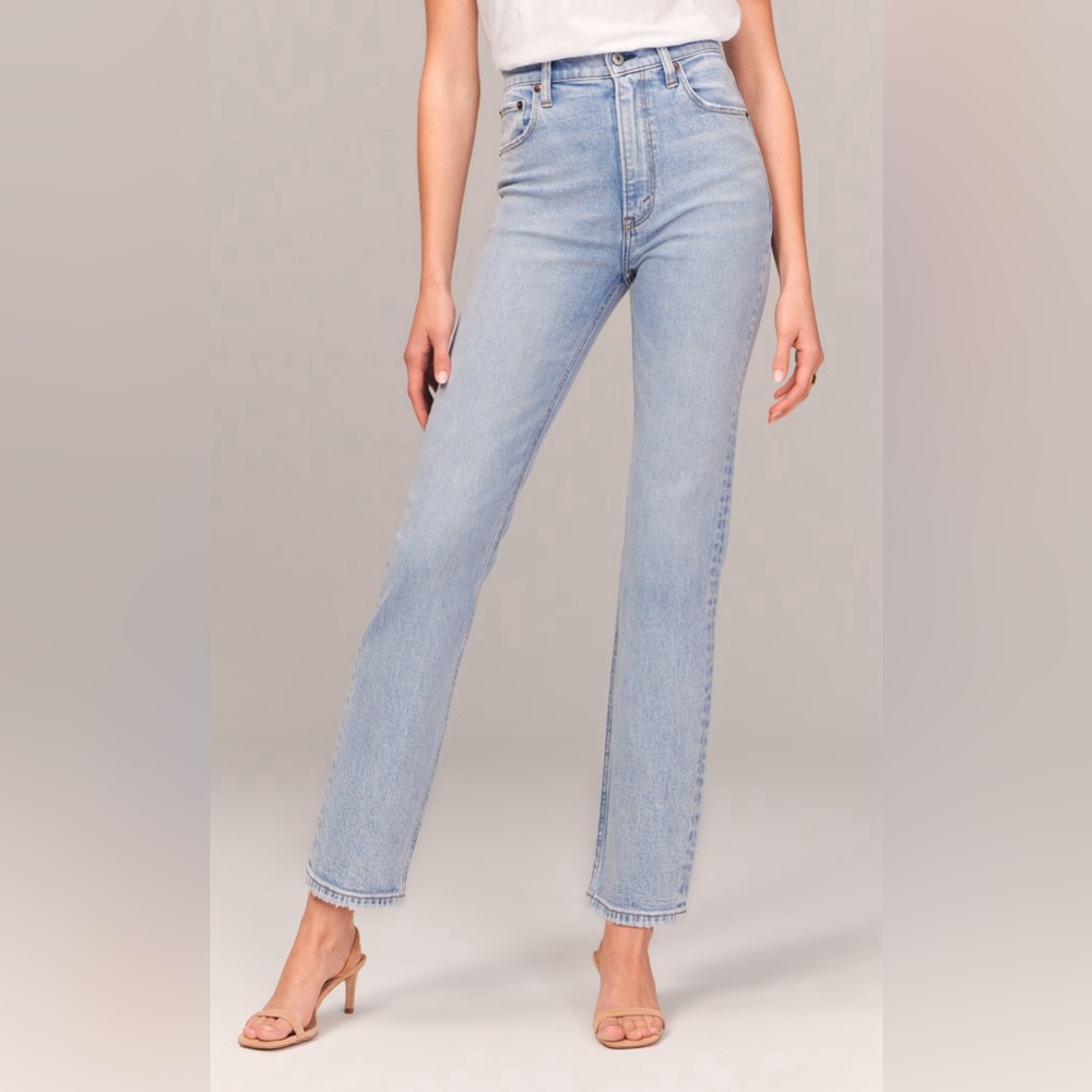 Abercrombie & Fitch Ultra High Rise Ankle Fit Curve Love Jeans - NWOT